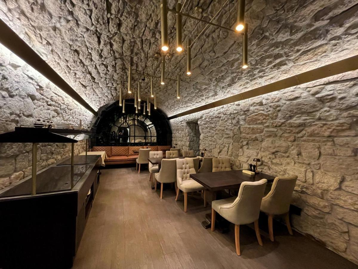 Best Western Plus Market Square Lviv Exterior foto